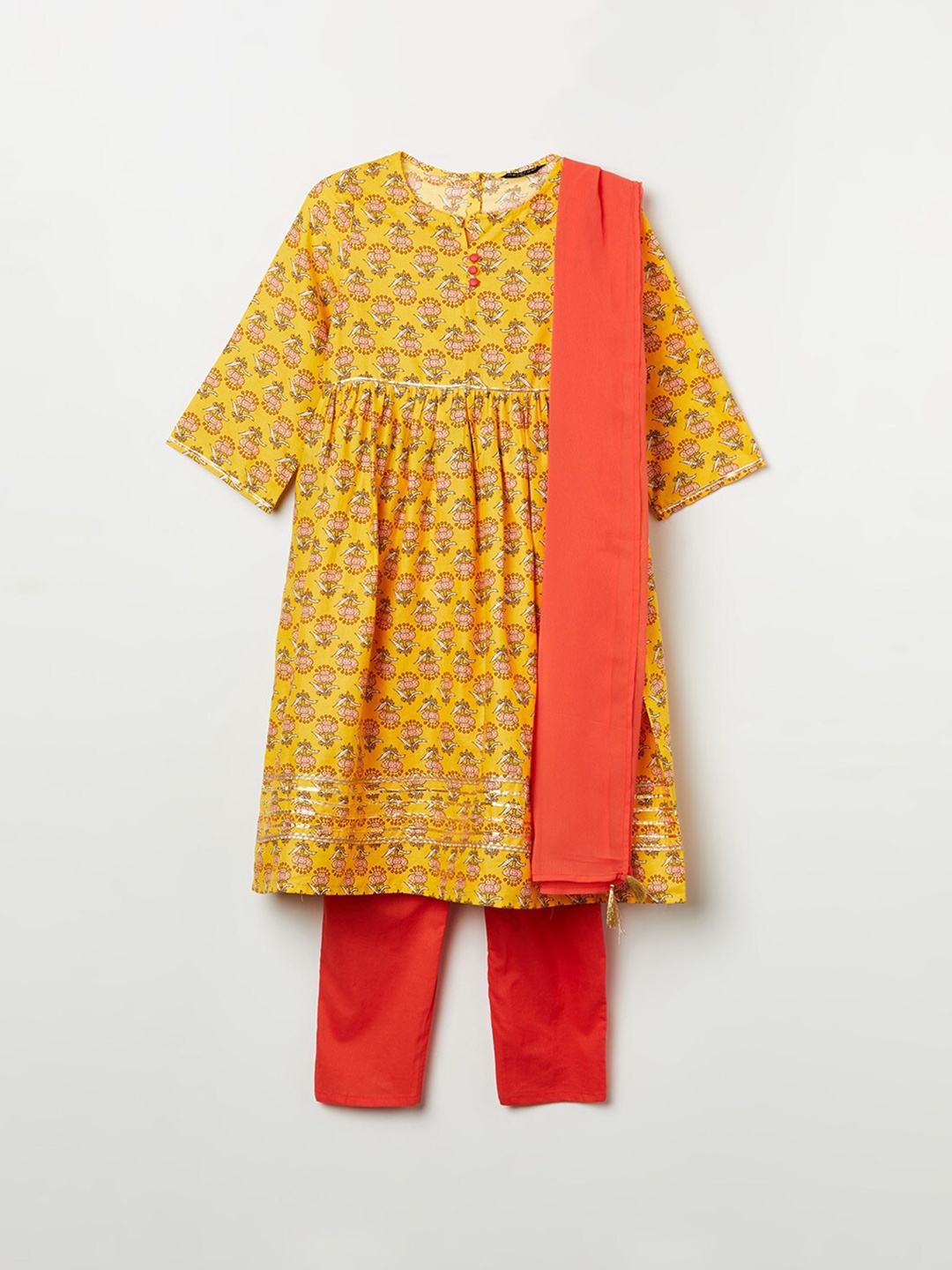 

Melange by Lifestyle Girls Yellow Floral Printed Empire Gotta Patti Kurta with Trousers & With Dupatta