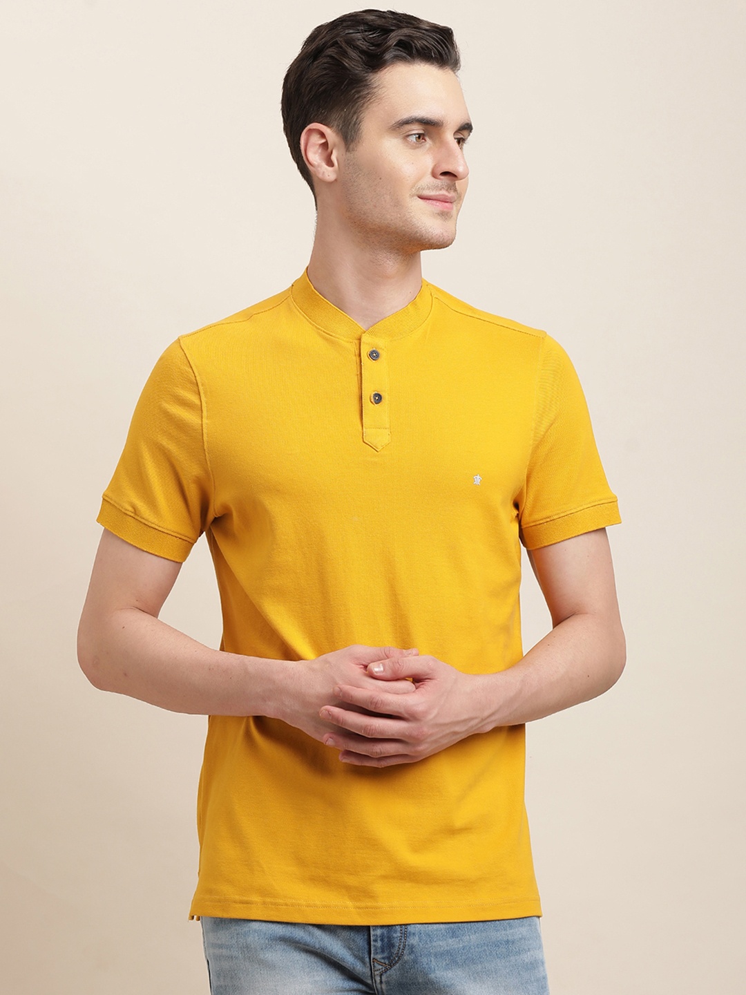

Turtle Men Yellow Slim Fit T-shirt