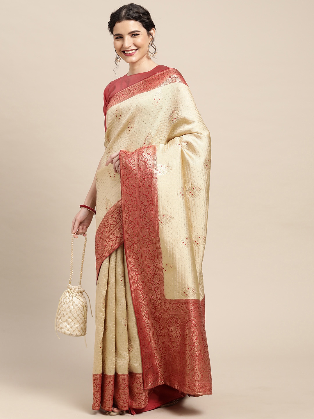

Saree mall Beige & Gold-Toned Floral Banarasi Saree