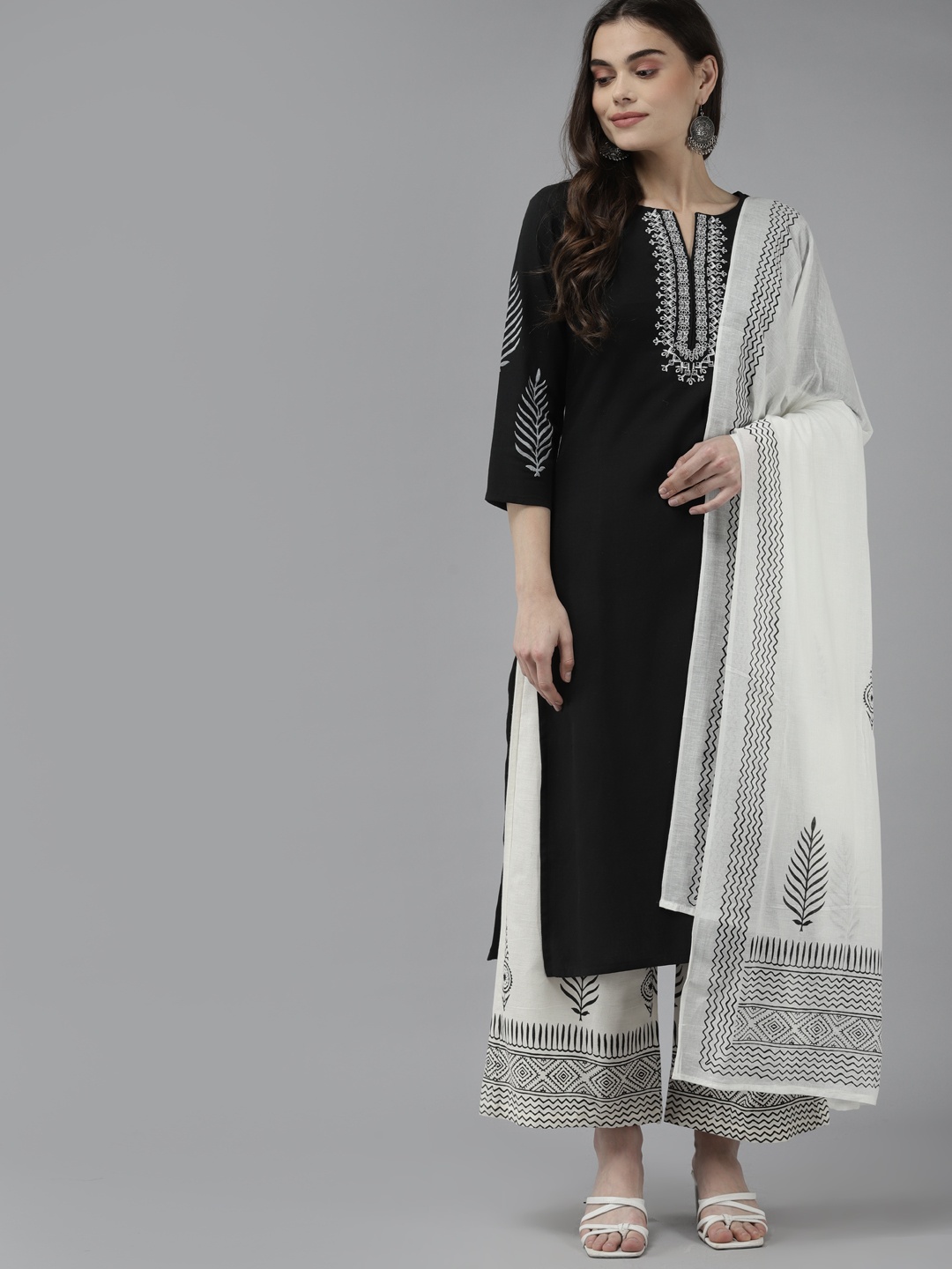 

Yufta Women Black Pure Cotton Kurta Thread Work Yoke Design with Palazzos & Dupatta