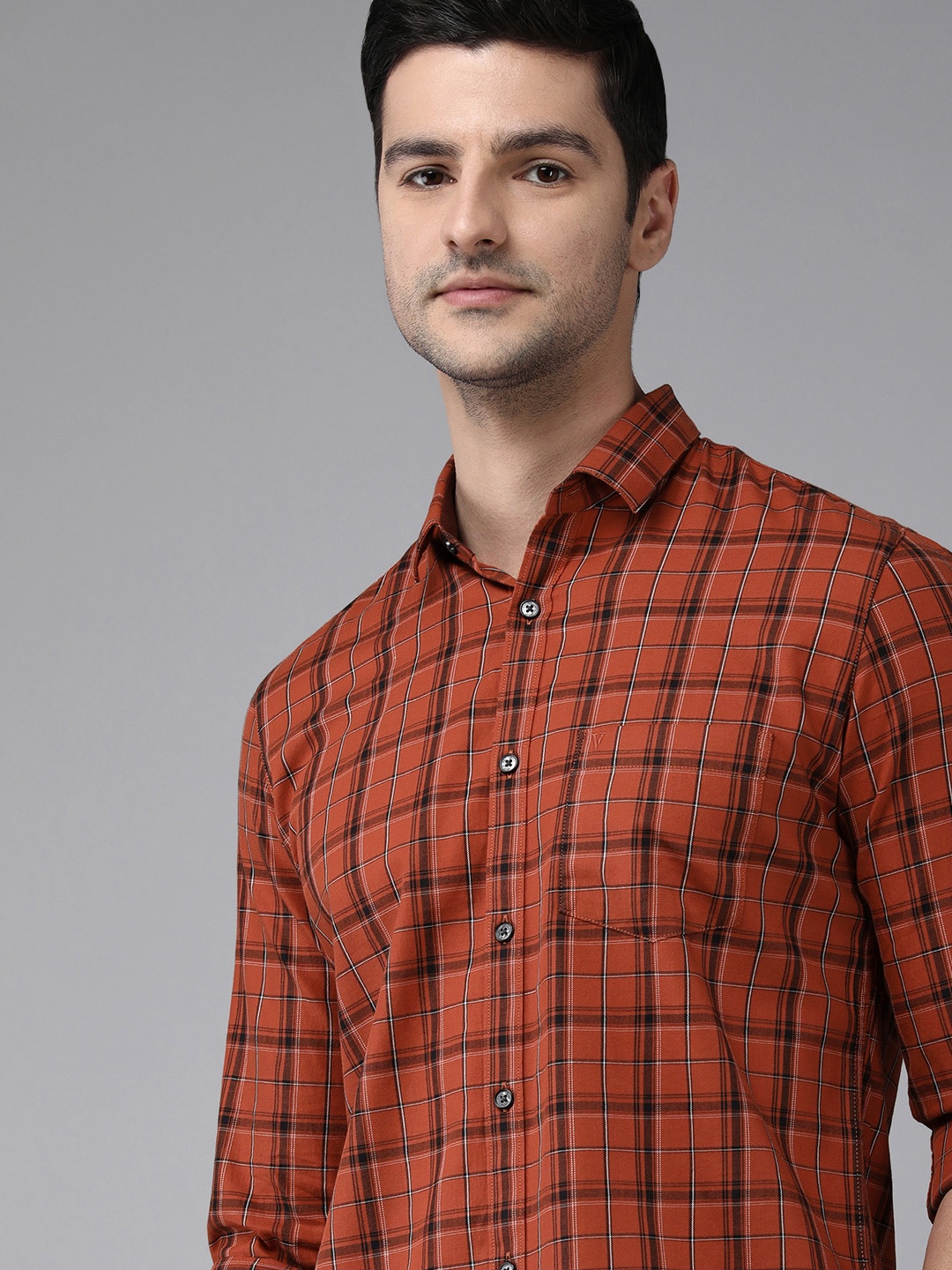 

Van Heusen Sport Men Orange & Black Slim Fit Checked Casual Shirt