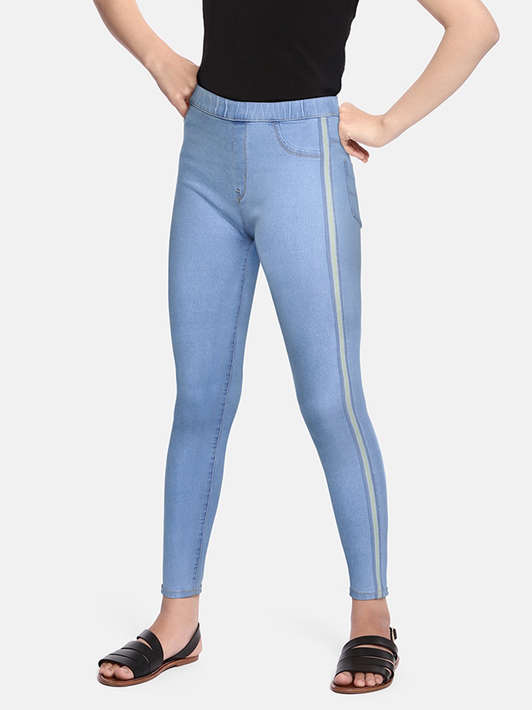 

UTH by Roadster Girls Blue Solid Denim Jeggings