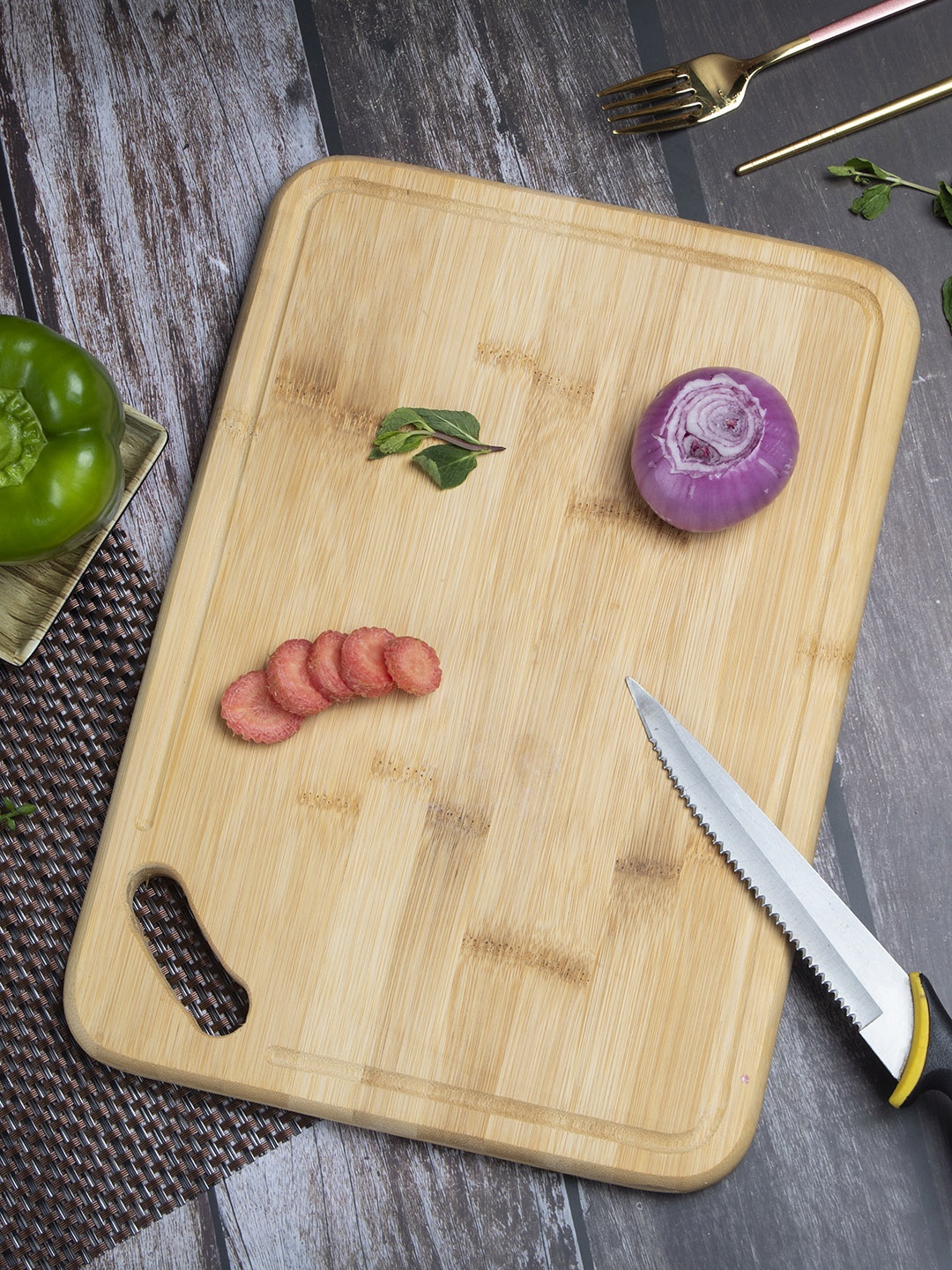

MARKET99 Brown Solid Plastic Chopping Board