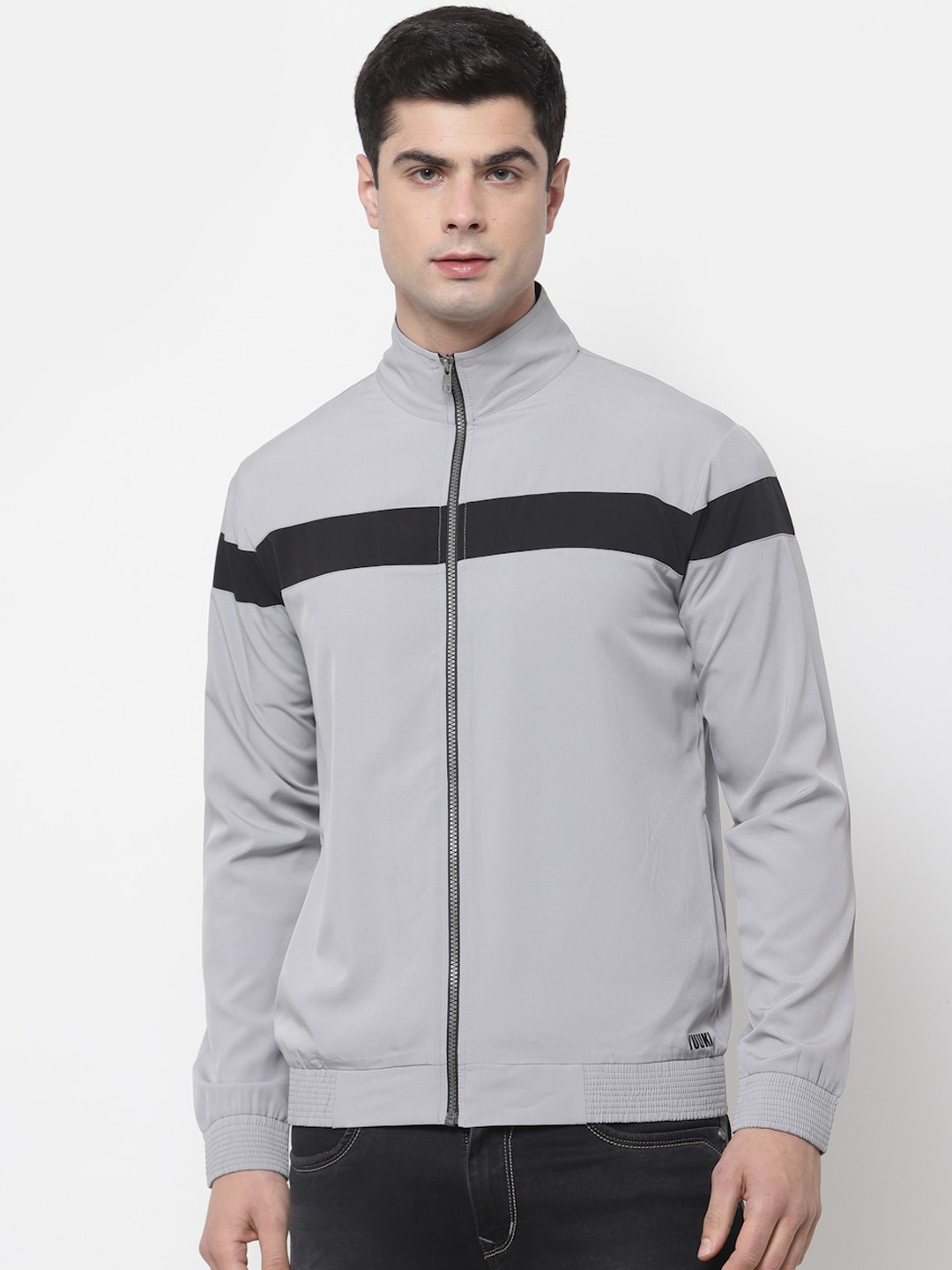 

Yuuki Men Grey & Black Colourblocked Lightweight Bomber Jacket