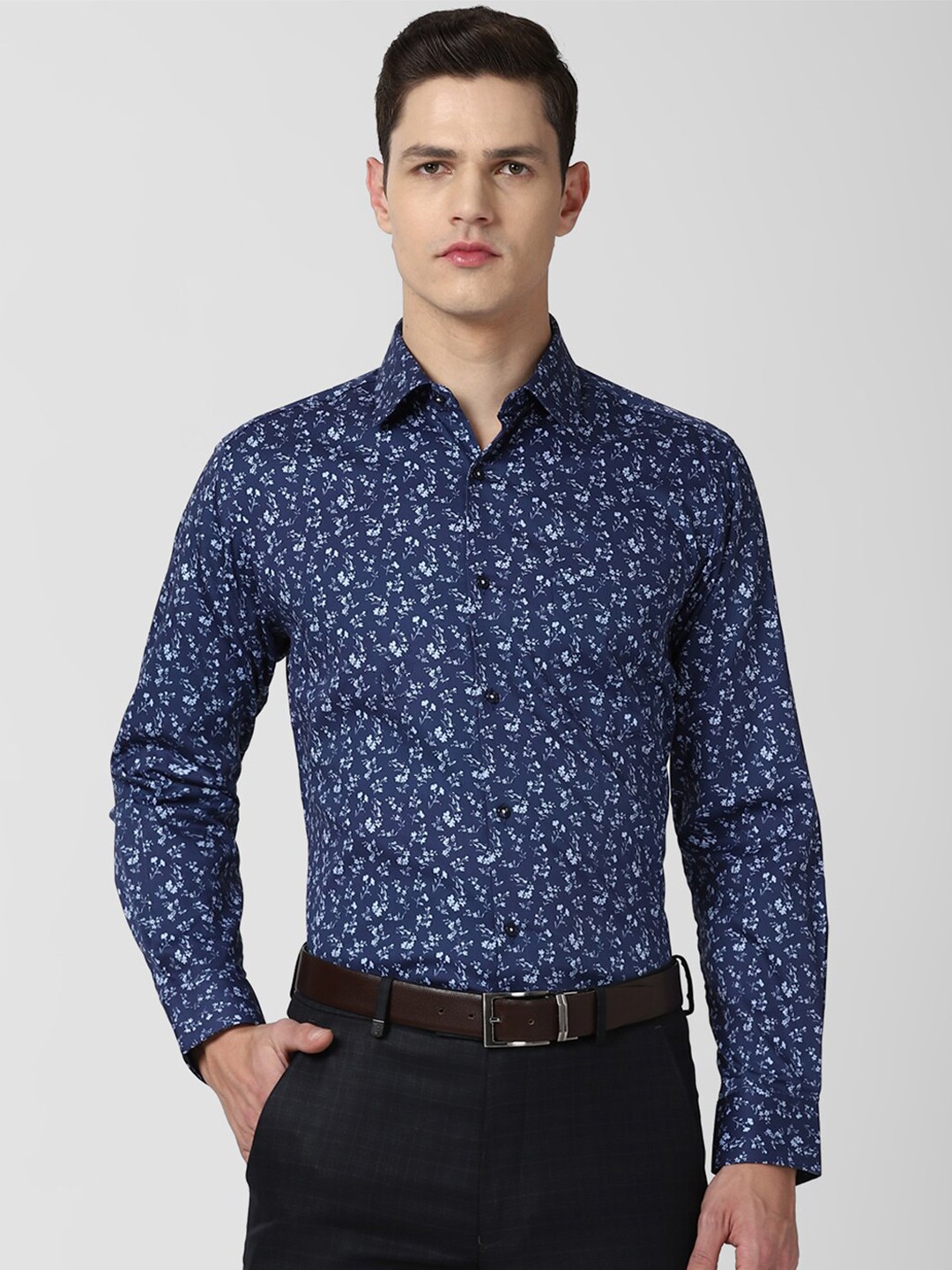 

Van Heusen Men Navy Blue Floral Printed Pure Cotton Formal Shirt