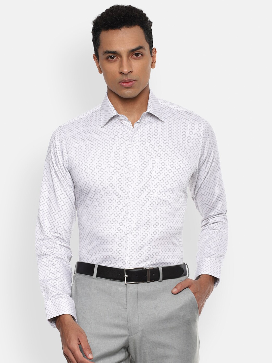 

Van Heusen Men White Slim Fit Printed Formal Shirt