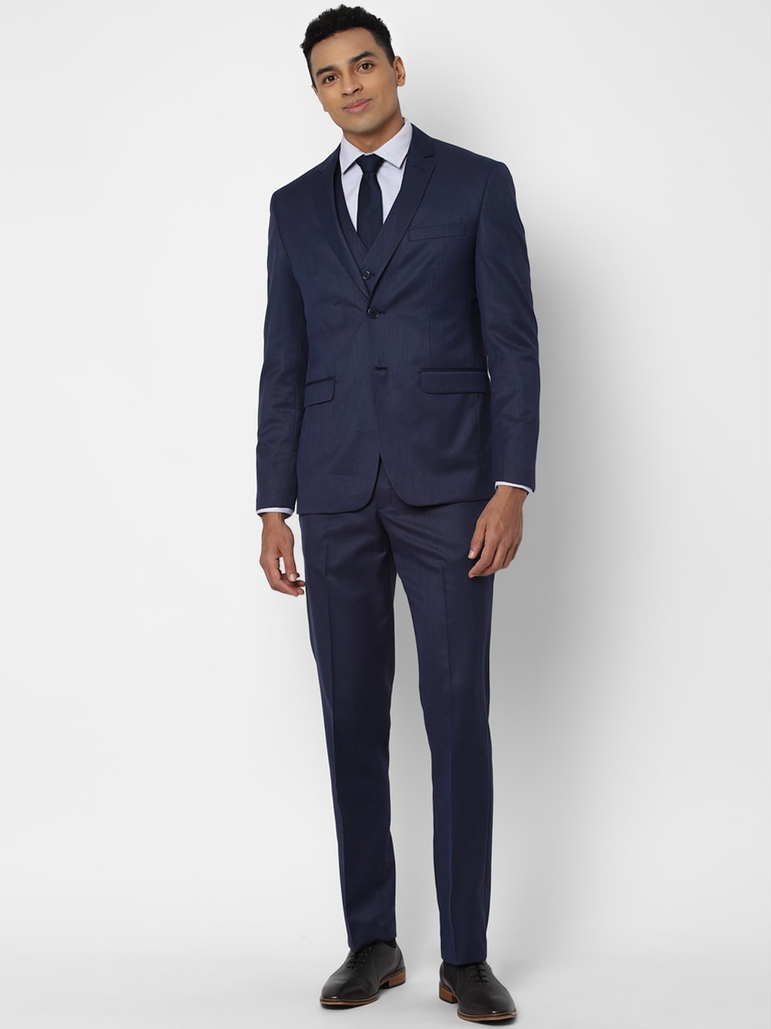 

Allen Solly Men Navy Blue Solid Single-Breasted Slim Fit Formal Suit