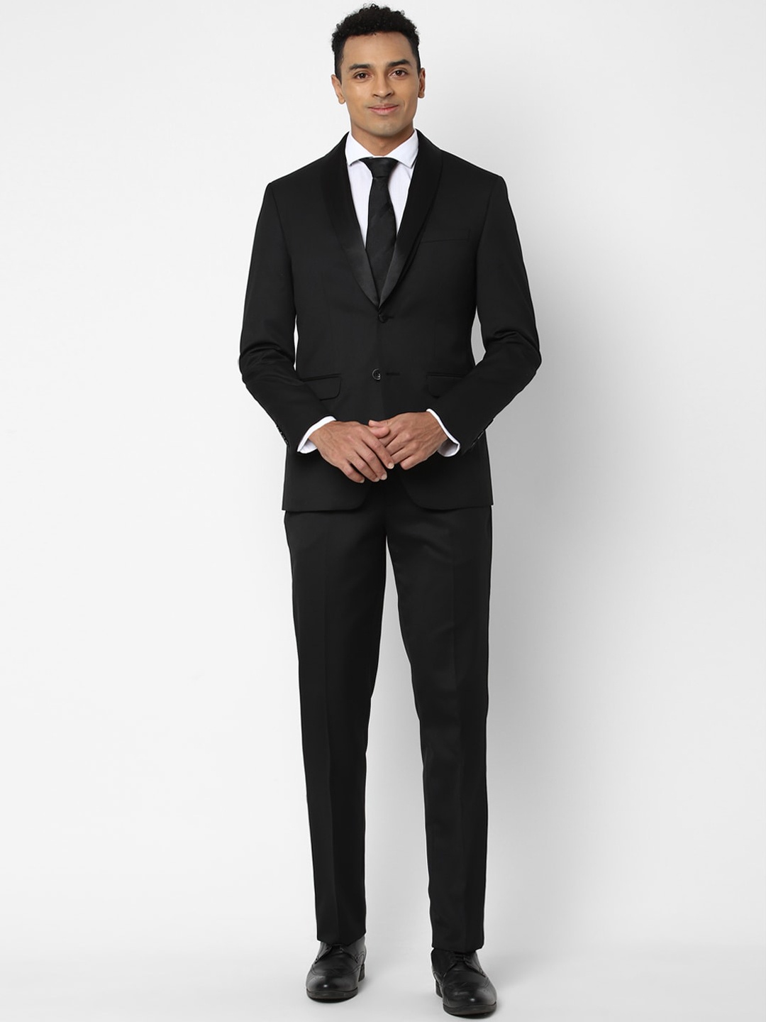 

Allen Solly Men Black Solid Slim Fit Two Piece Formal Suit