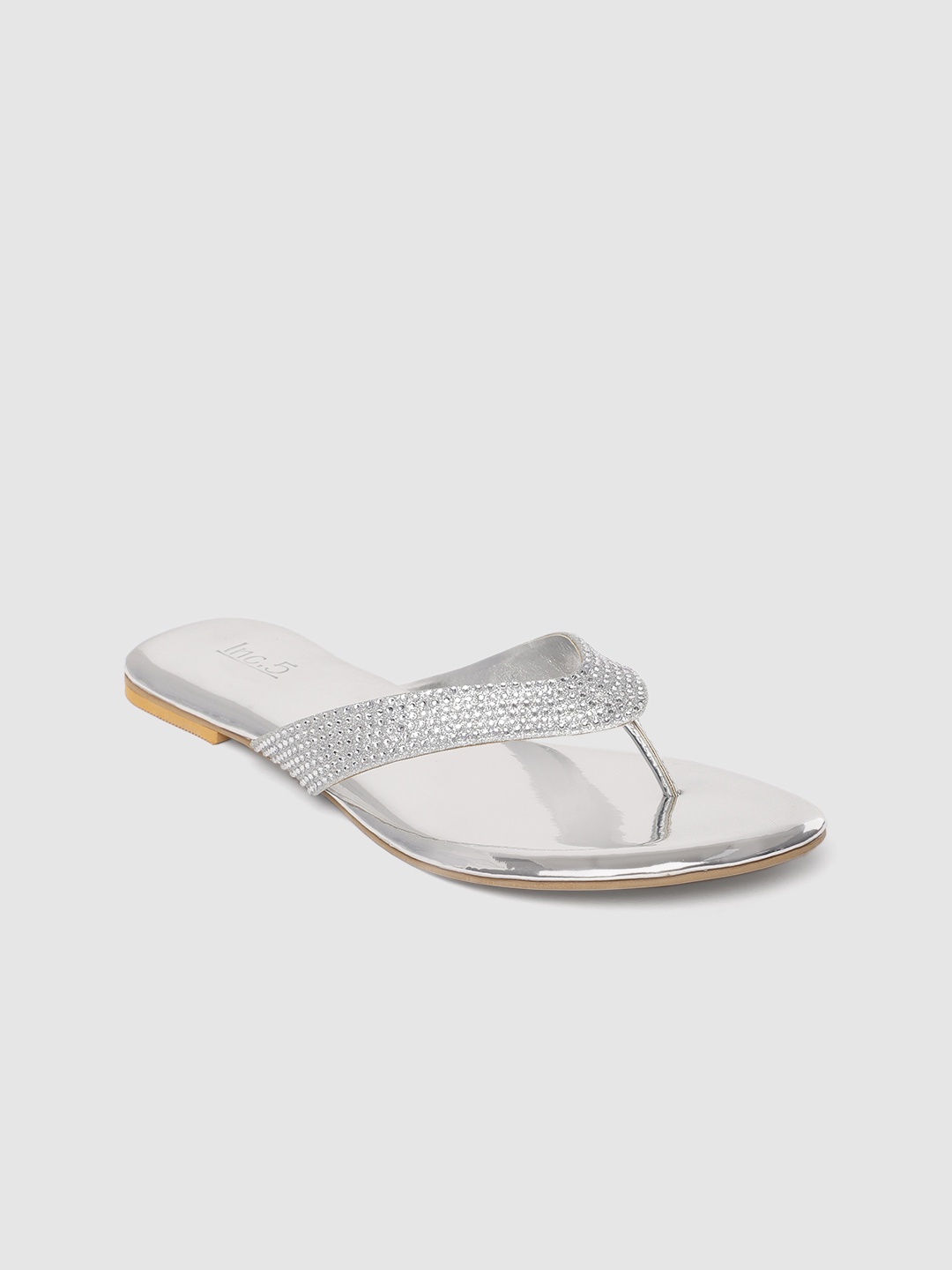 

Inc 5 Women Silver-Toned T-Strap Flats