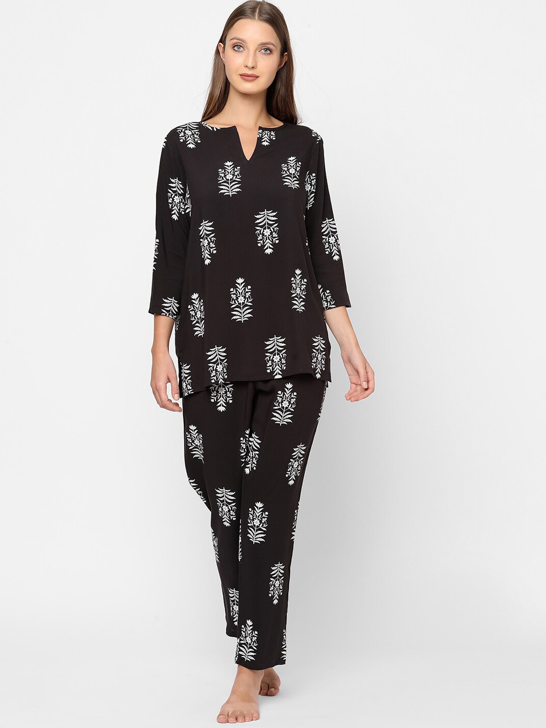 

MAYSIXTY Women Black & White Printed Night suit