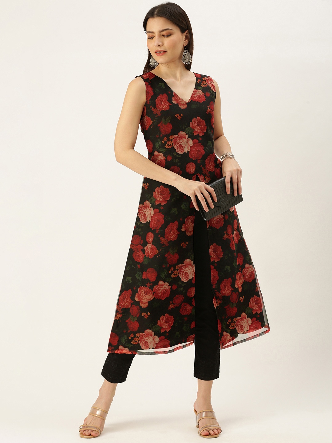 

Ethnovog Made To Measure Women Black Red Floral Printed Kurta