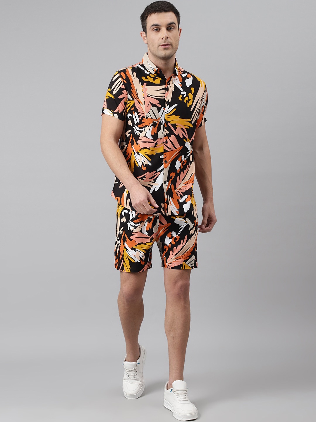 

Dennis Lingo Men Black Comfort Slim Fit Floral Printed Casual Shirt