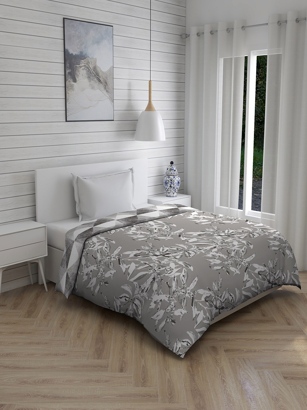 

Layers Grey & White Floral 120 GSM AC Room Single Bed Comforter