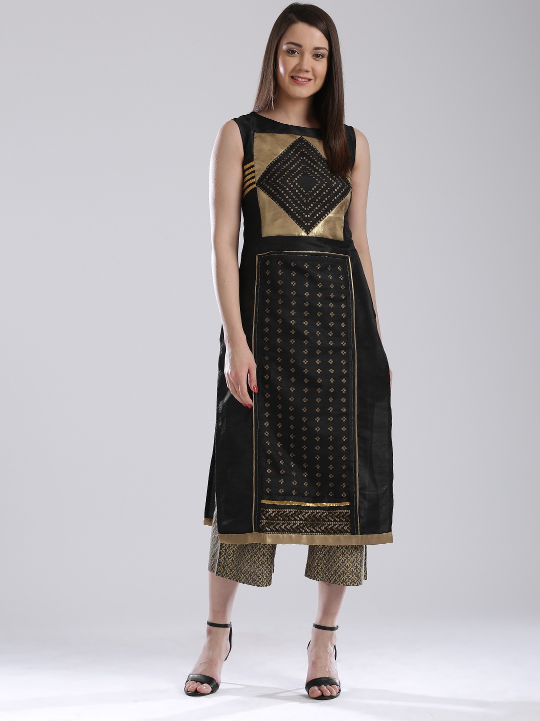 

W Women Black & Golden Printed Straight Kurta