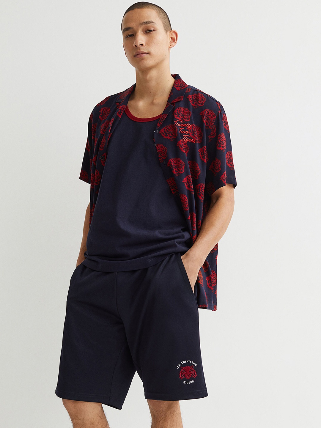 

H&M Men Blue Embroidery-Detail Jersey Shorts