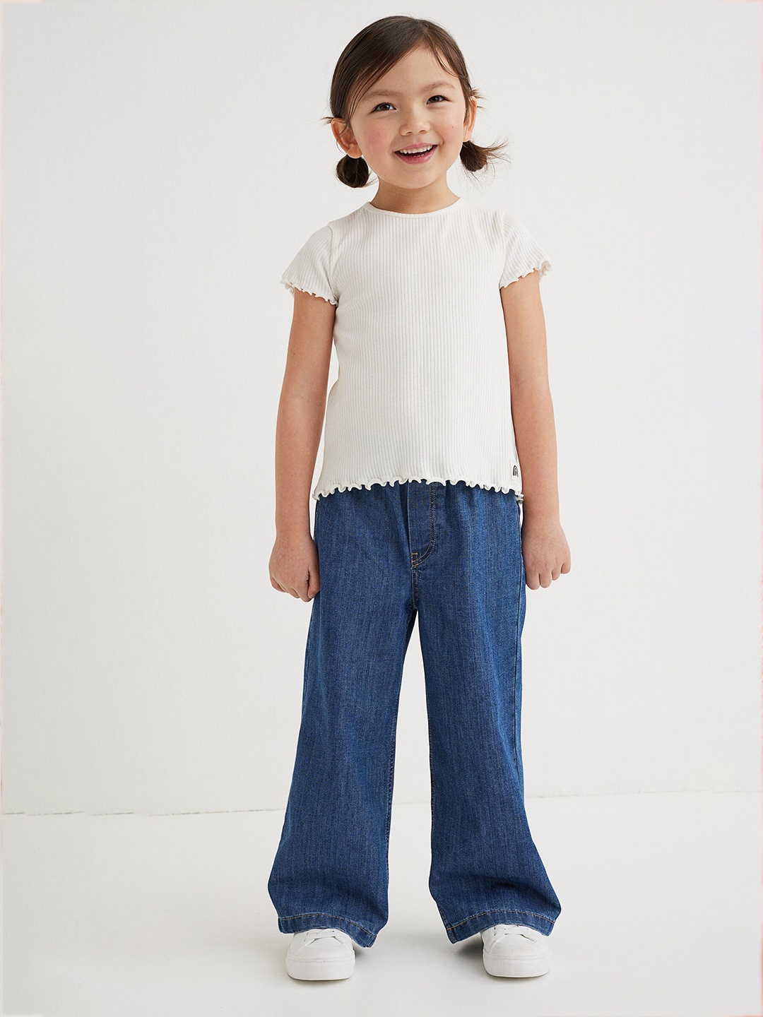 

H&M Girls White Ribbed Top