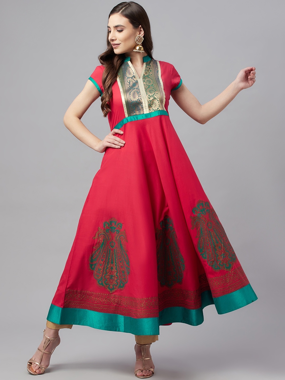 

MBE Women Red & Green Block Print Kurta