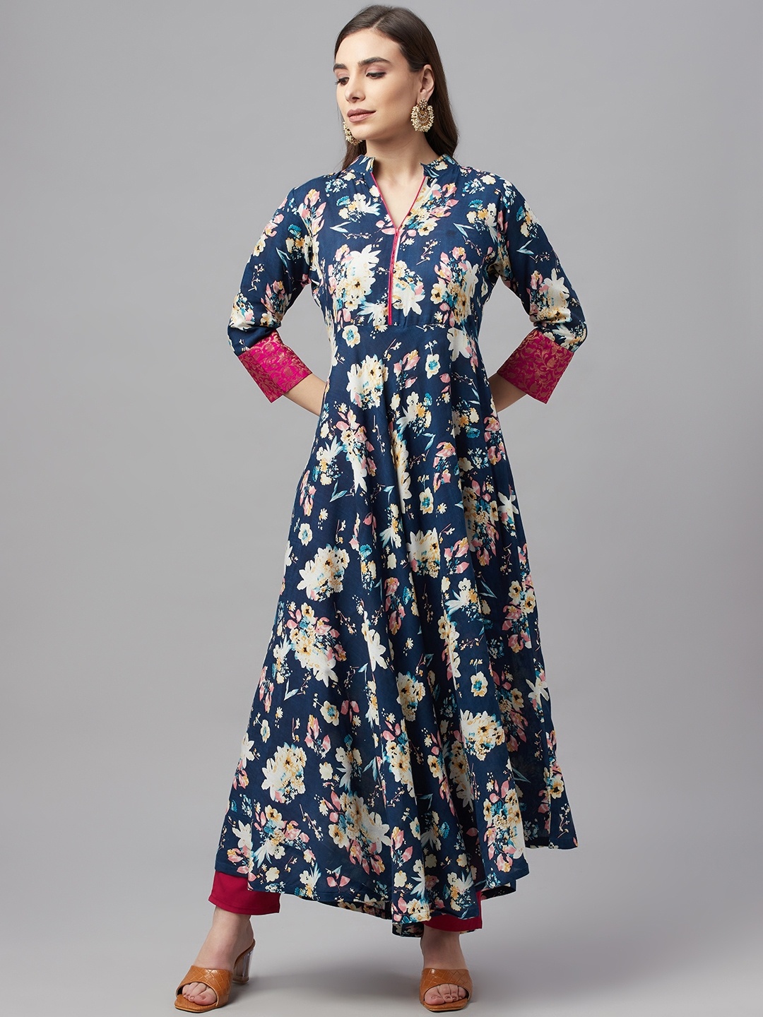 

MBE Women Navy Blue & White Floral Printed Anarkali Kurta
