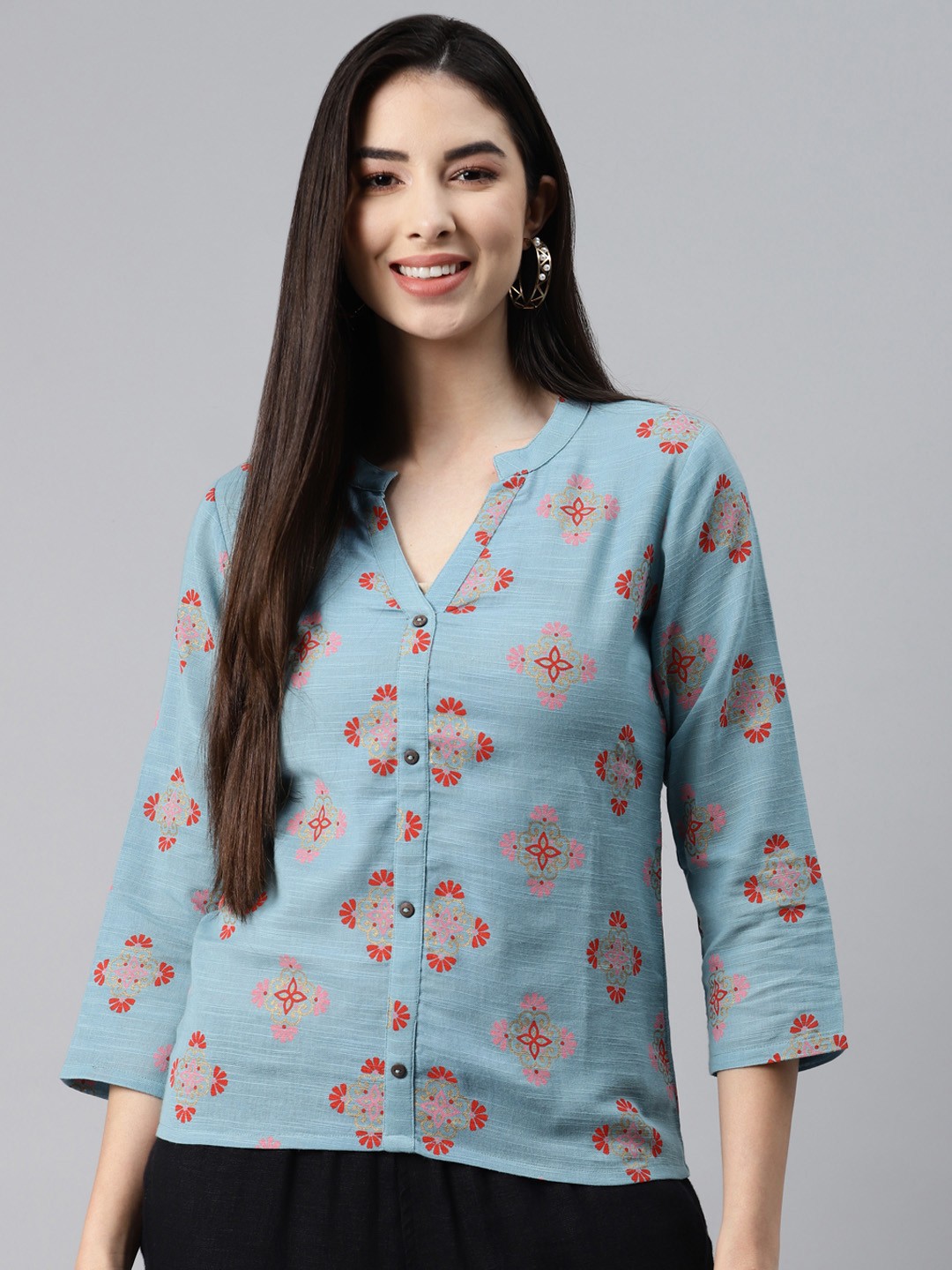 

MALHAAR Blue Ethnic Motifs Printed Cotton Slub Kurti