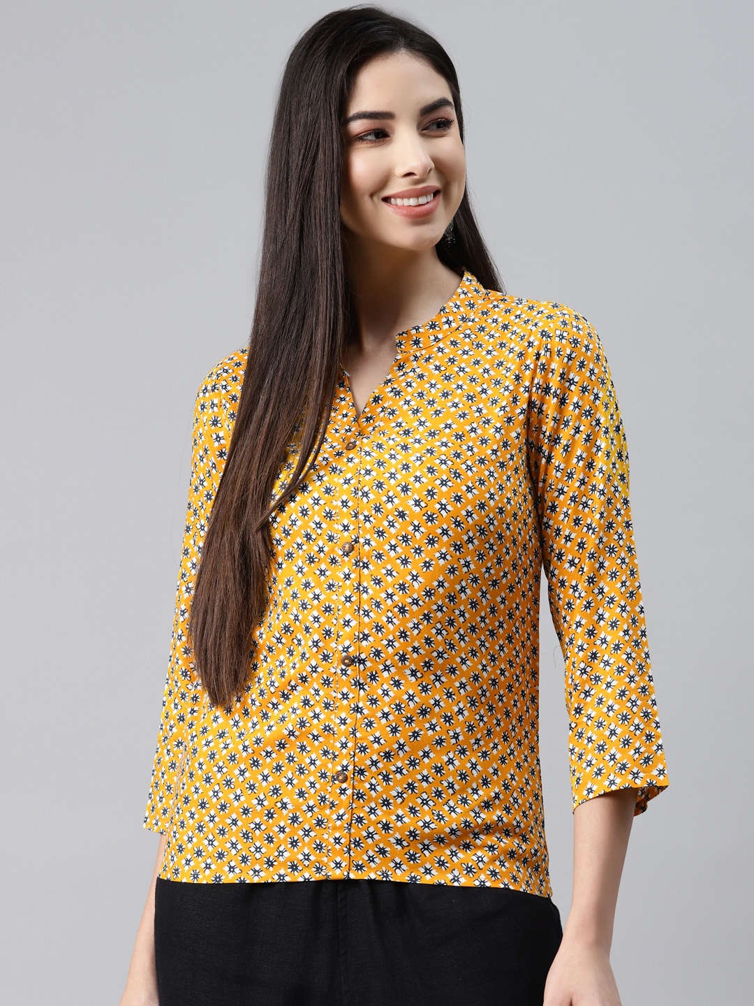 

MALHAAR Yellow & Blue Geometric Printed Kurti