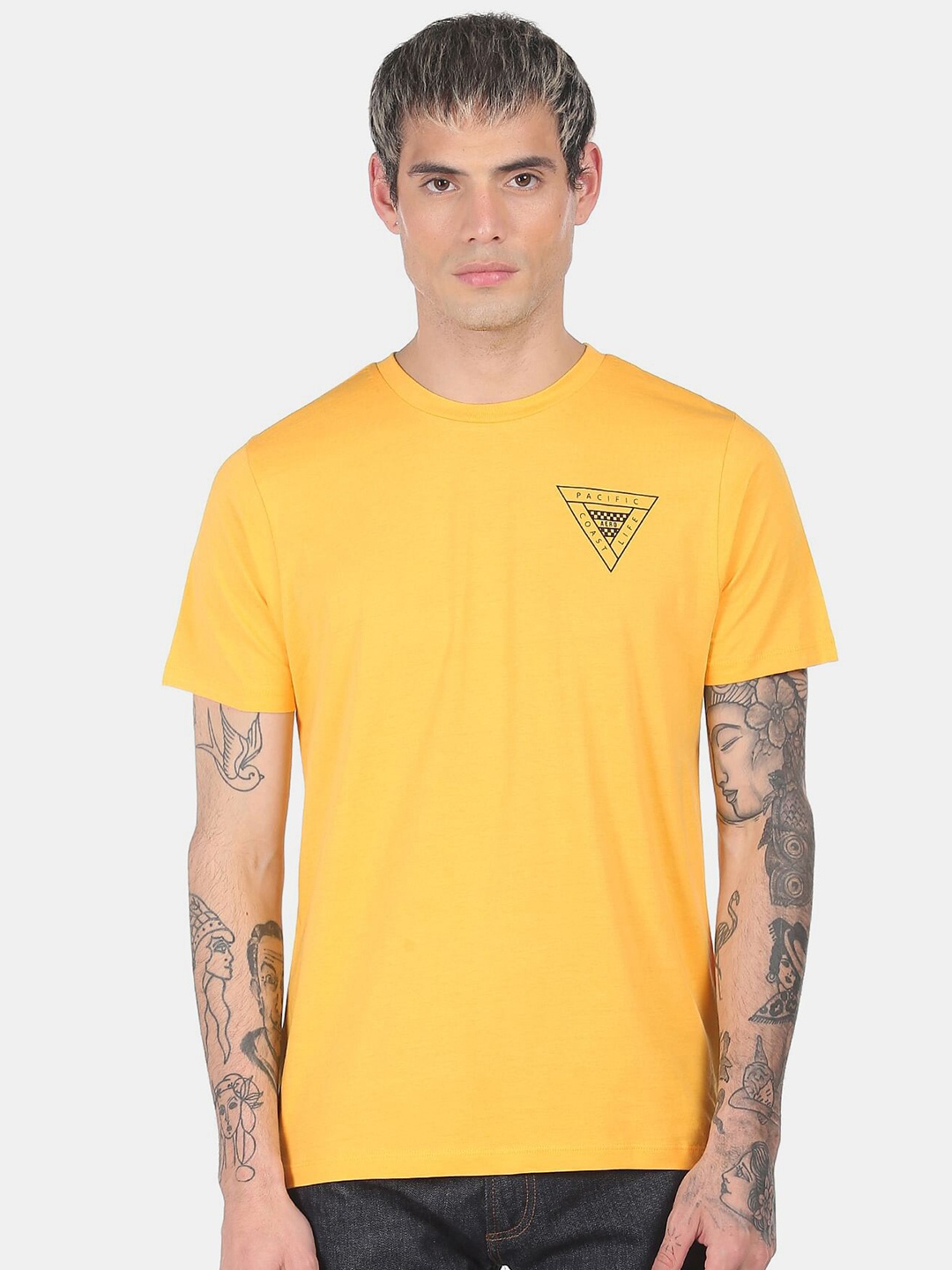 

Aeropostale Men Yellow T-shirt