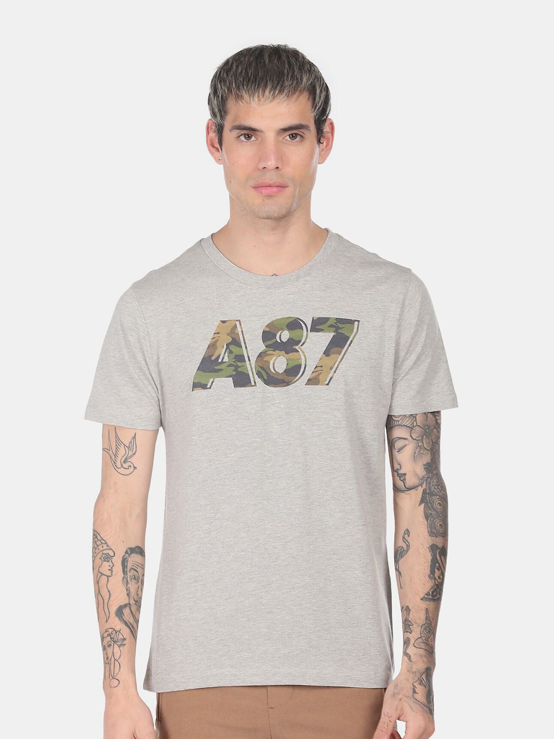 

Aeropostale Men Grey & Green Typography Printed T-shirt