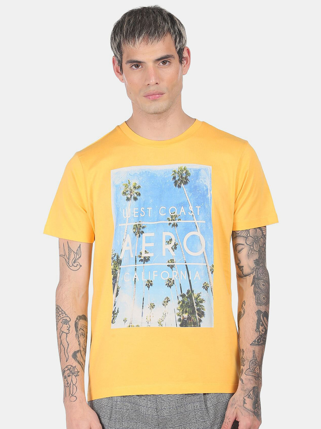 

Aeropostale Men Yellow Printed Cotton T-shirt