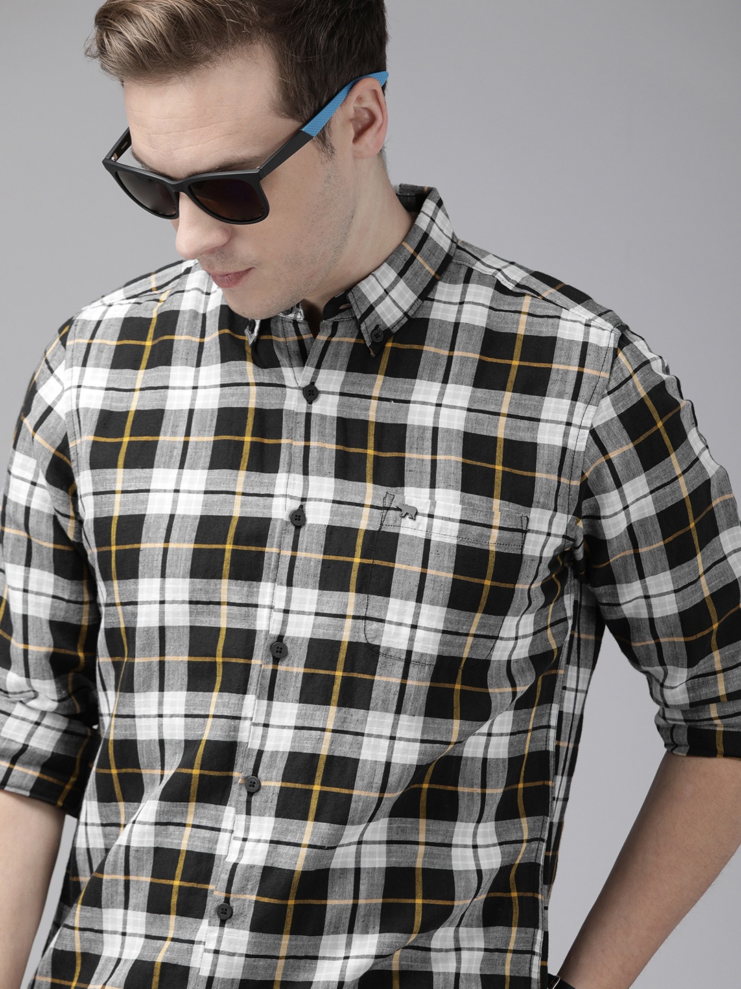 

THE BEAR HOUSE Men Black & White Classic Slim Fit Checked Pure Cotton Casual Shirt