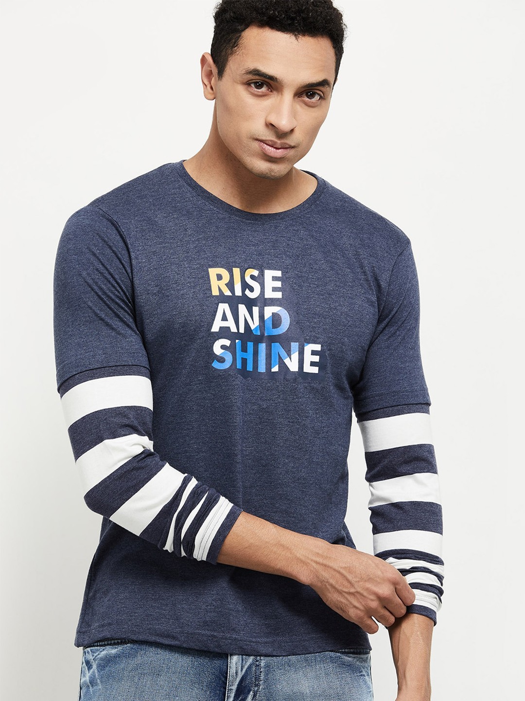

max Men Navy Blue & White Typography Printed T-shirt