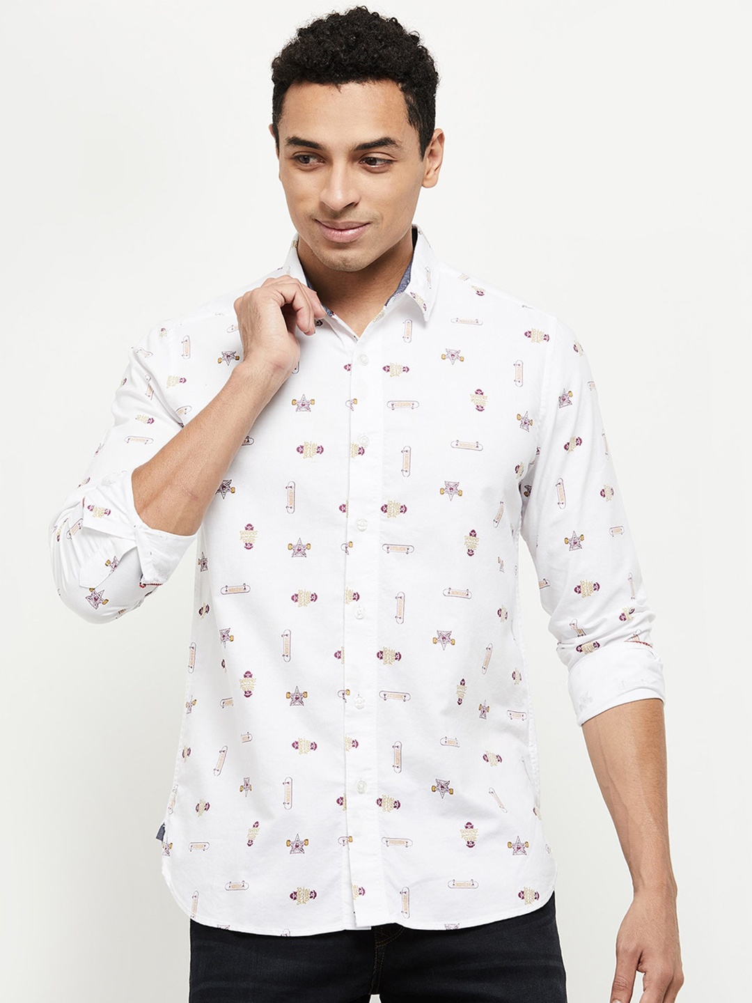 

max Men White Printed Regular Fit Pure Cotton Casual Shirt