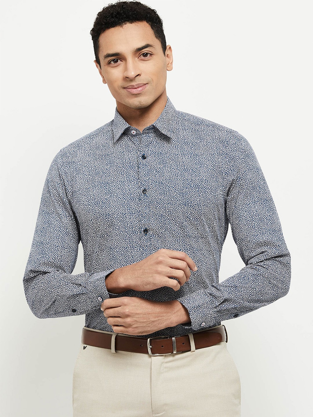 

max Men Navy Blue Cotton Floral Printed Regular Fit Formal Shirt