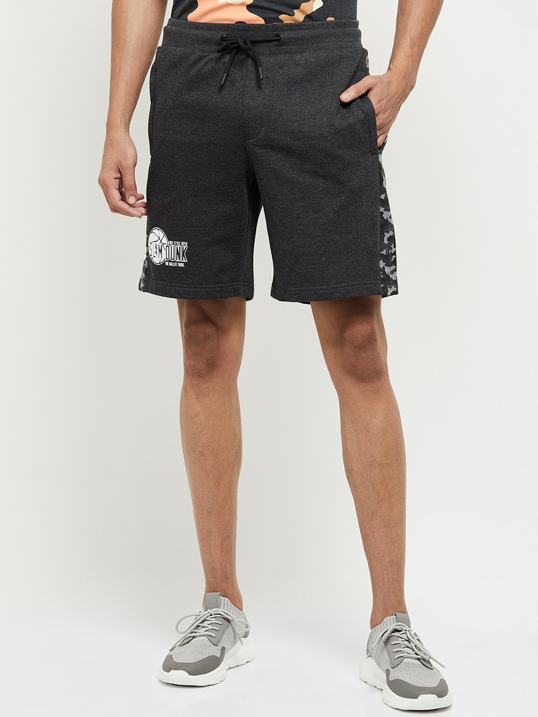 

max Men Black Regular Fit Shorts