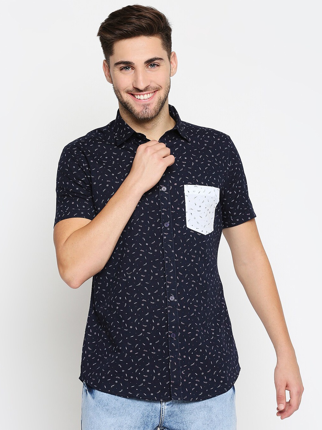 

EVOQ Men Blue Comfort Floral Printed Regular Fit Pure Cotton Casual Shirt