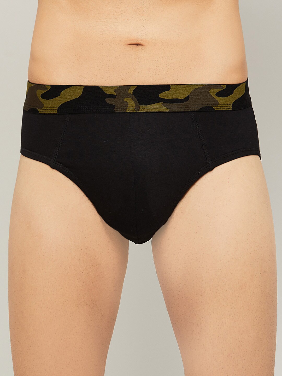 

Fame Forever by Lifestyle Men Black Solid Briefs