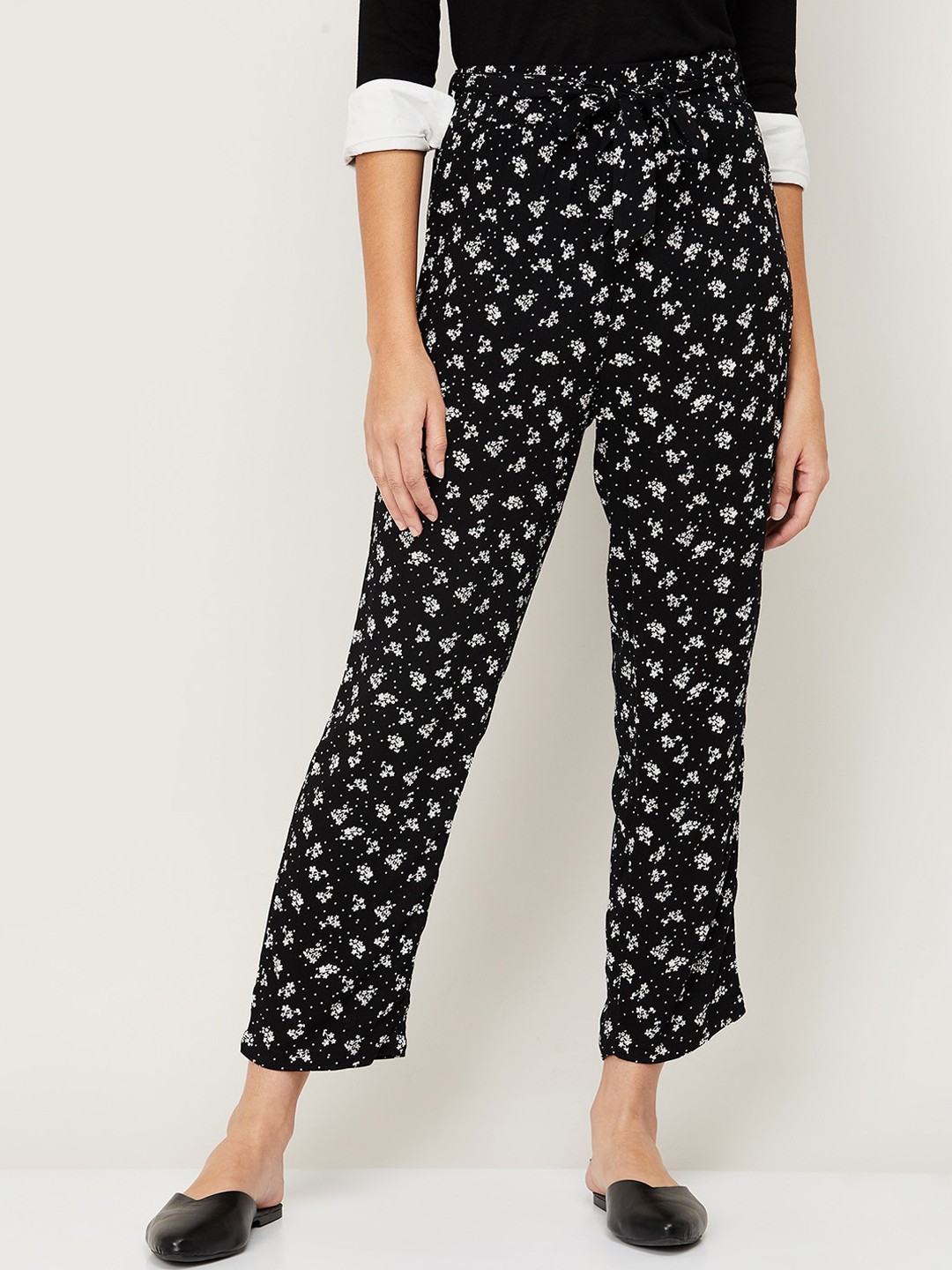 

Fame Forever by Lifestyle Women Black Floral Printed High-Rise Trousers