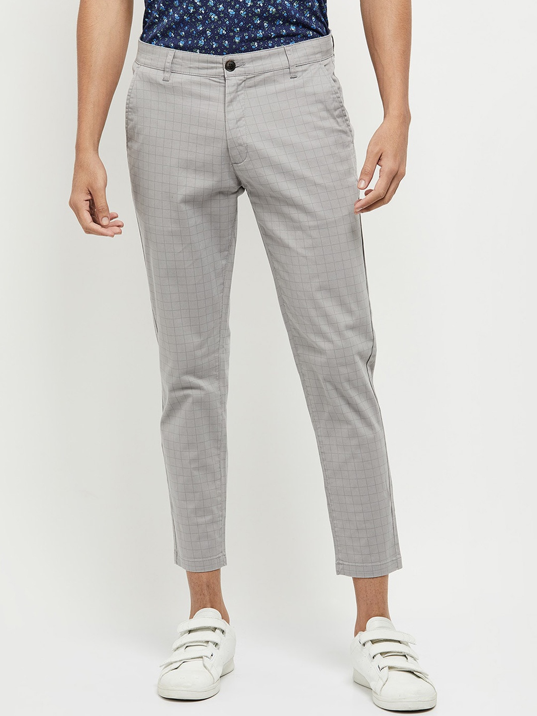 

max Men Grey Trousers