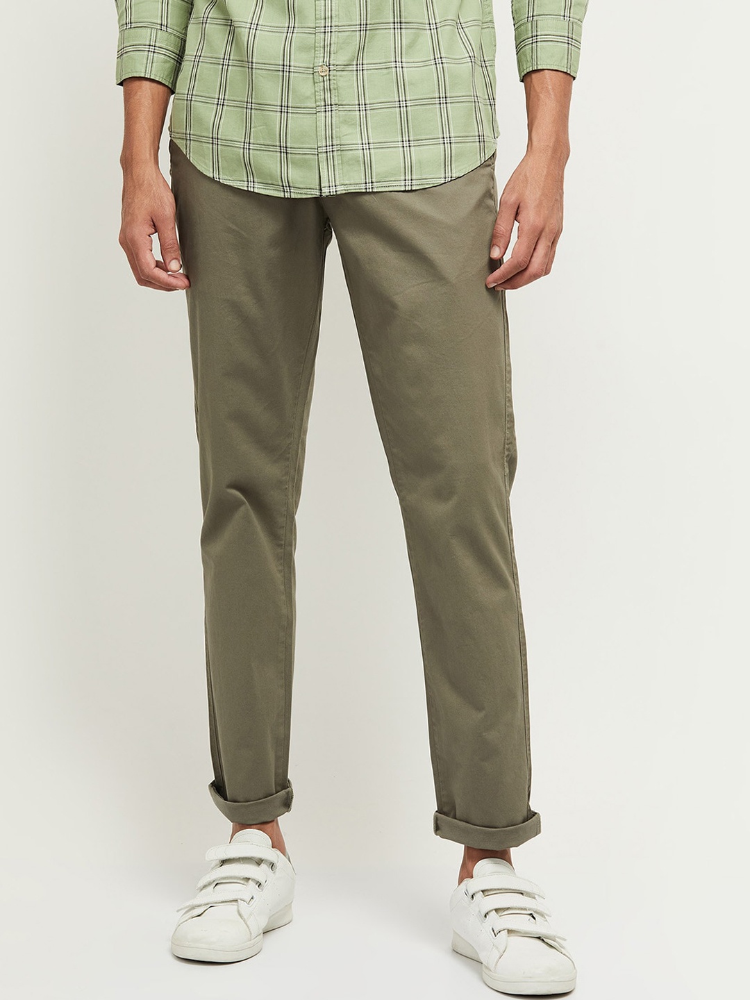 

max Men Green Chinos Trousers