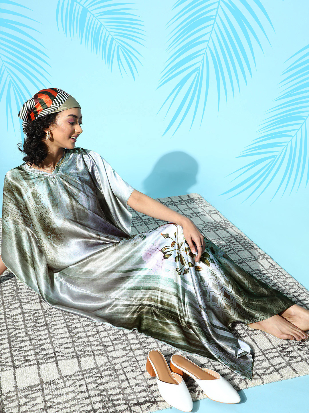 

Claura Women Beautiful Grey Floral Kaftan Nightdress