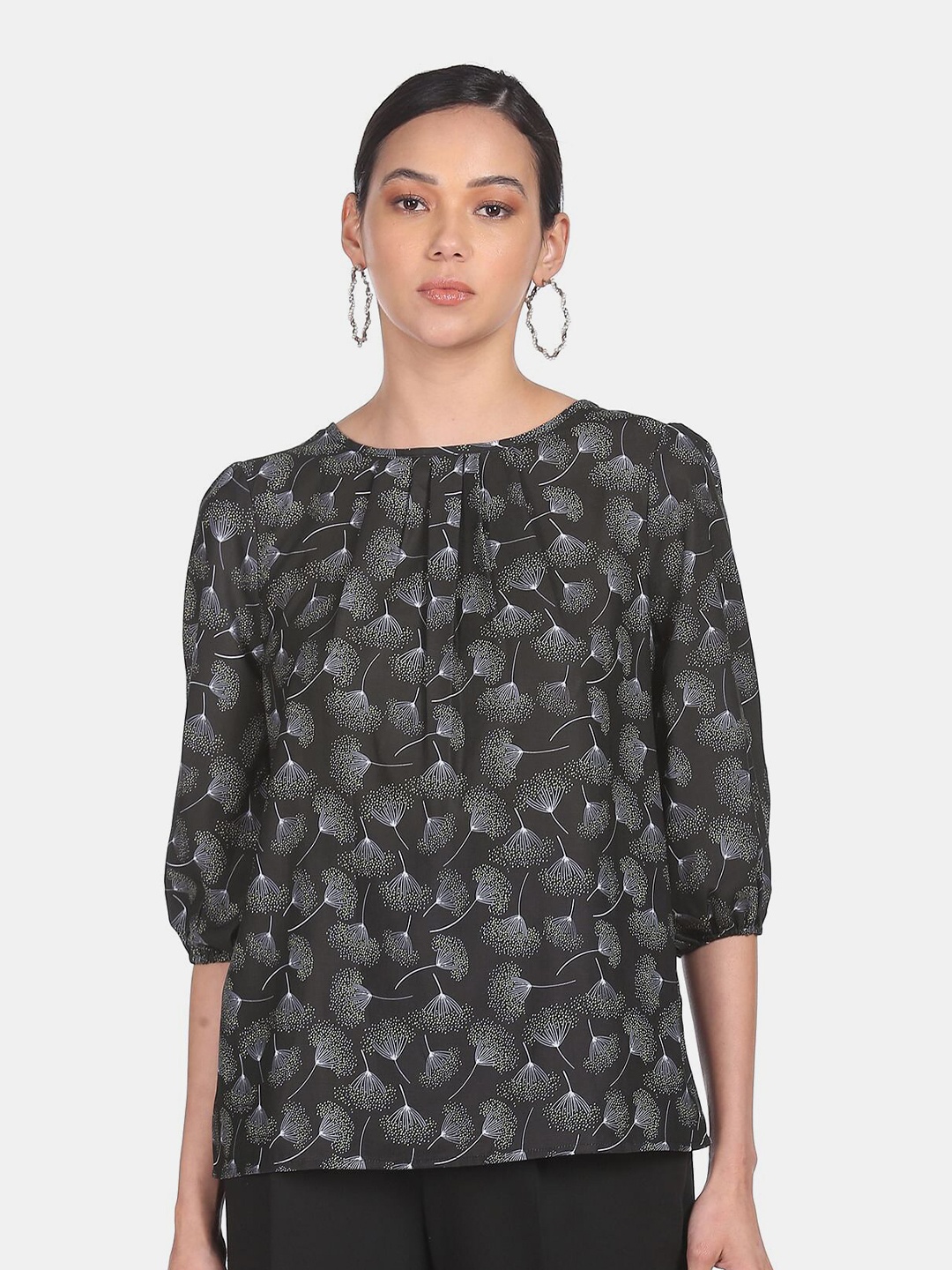 

SHFFL Women Black & Grey Floral Print Blouson Top