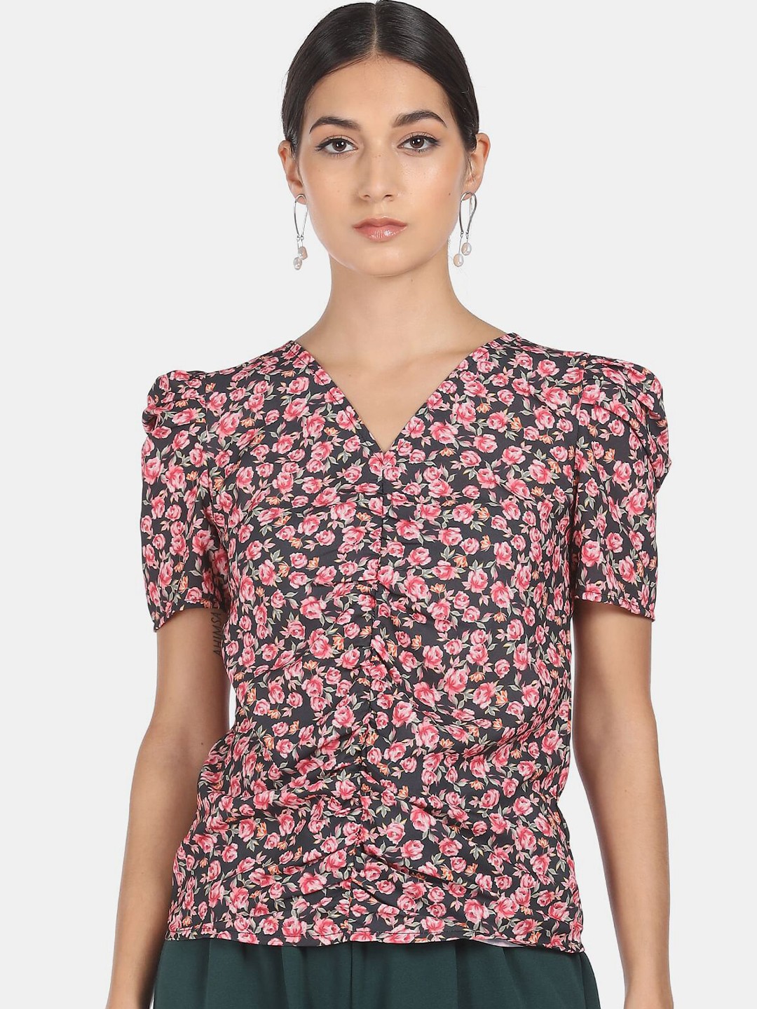 

SHFFL Women Black Floral Print Top