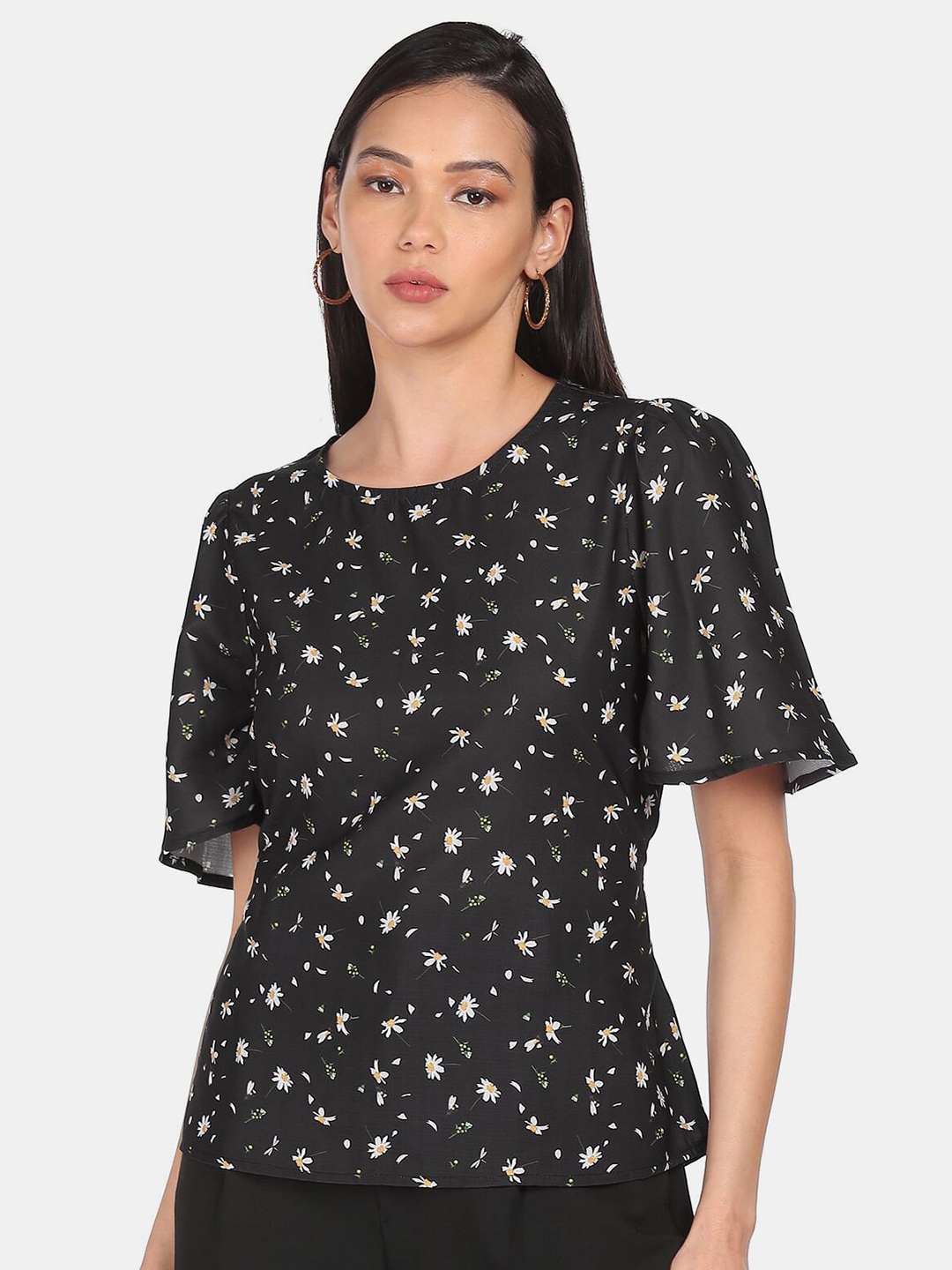 

SHFFL Women Black Floral Print Top