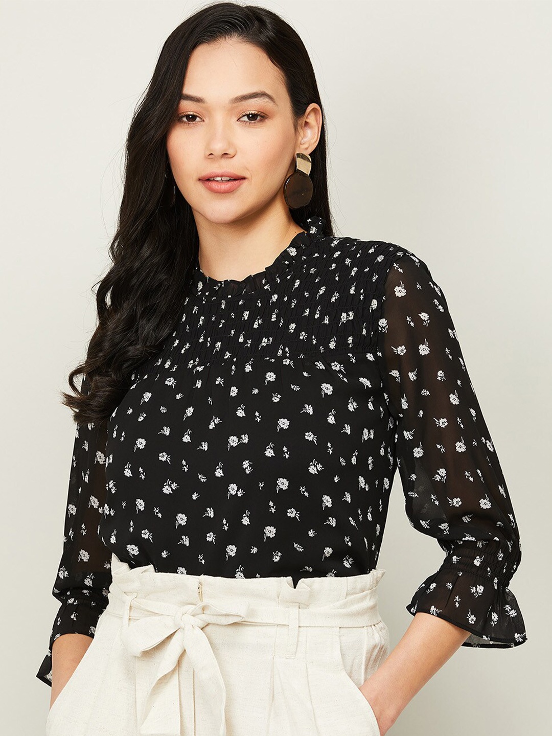 

Bossini Black & White Floral Print Top