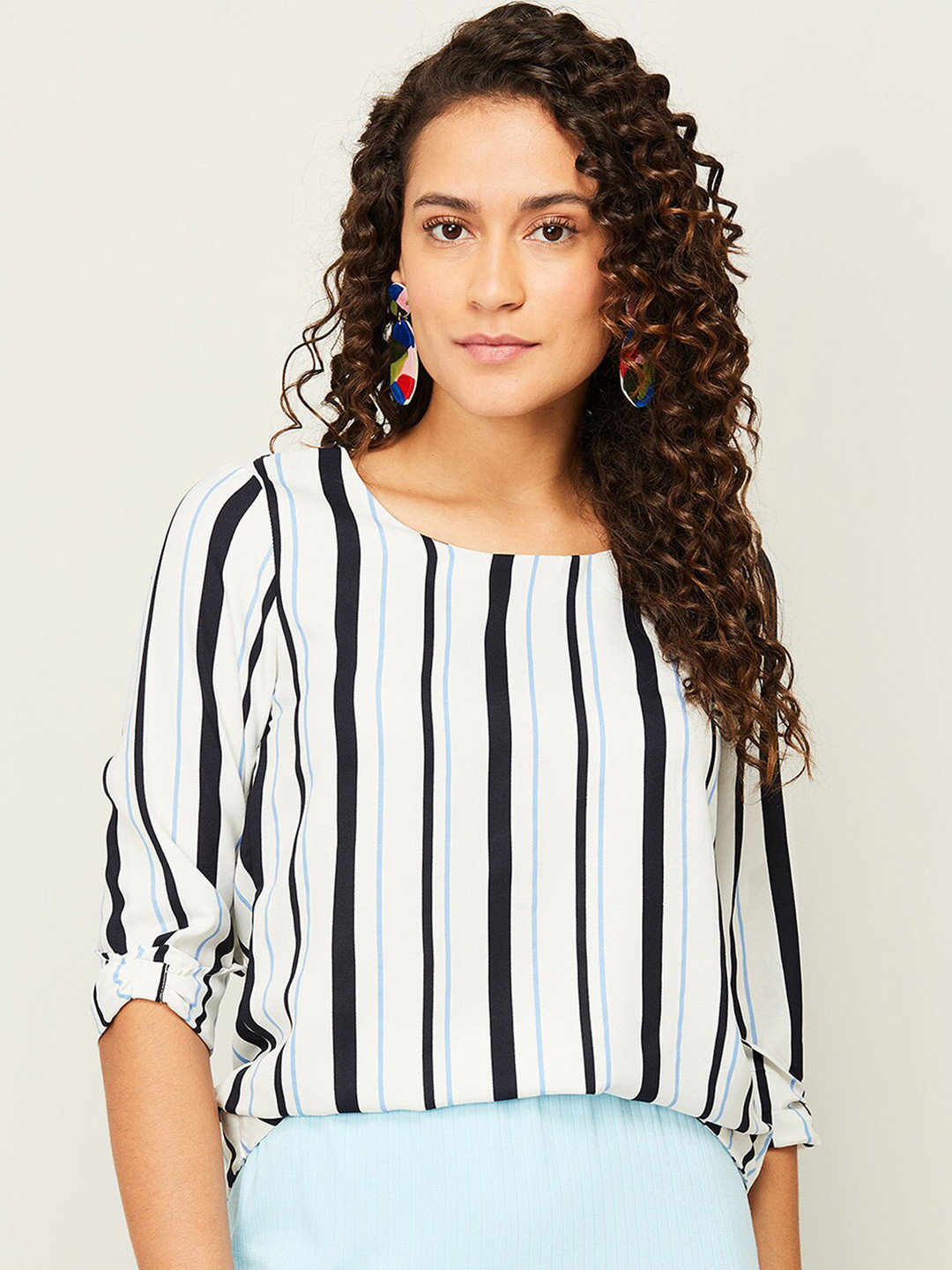 

Bossini Off White & Black Striped Top
