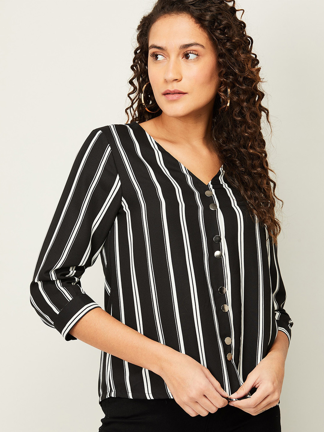 

Bossini Black & White Striped Top