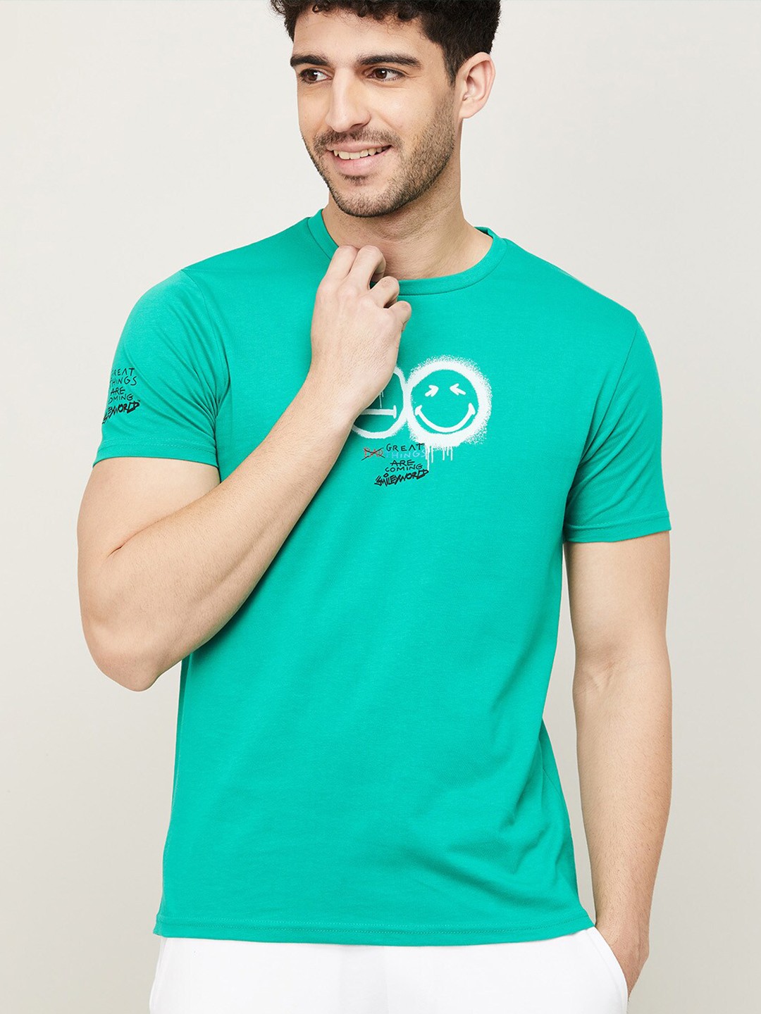 

SmileyWorld Men Green Printed Regular Fit Cotton T-shirt