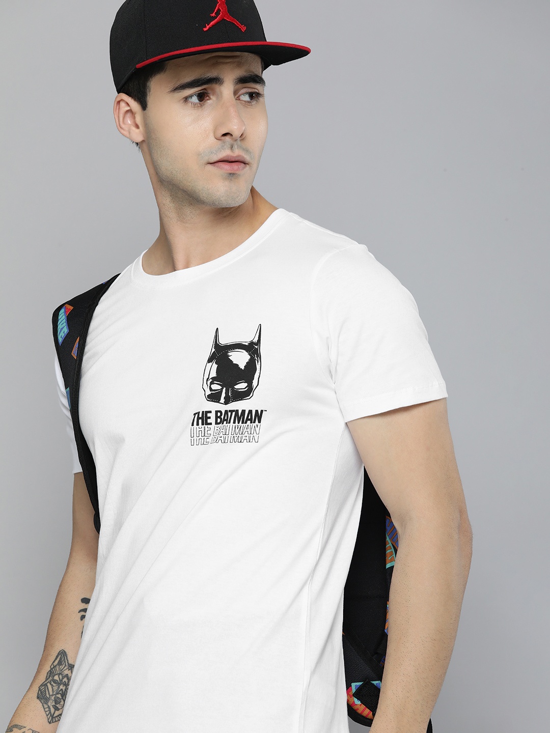 

Kook N Keech Batman Unisex White & Black Batman Printed Pure Cotton T-shirt