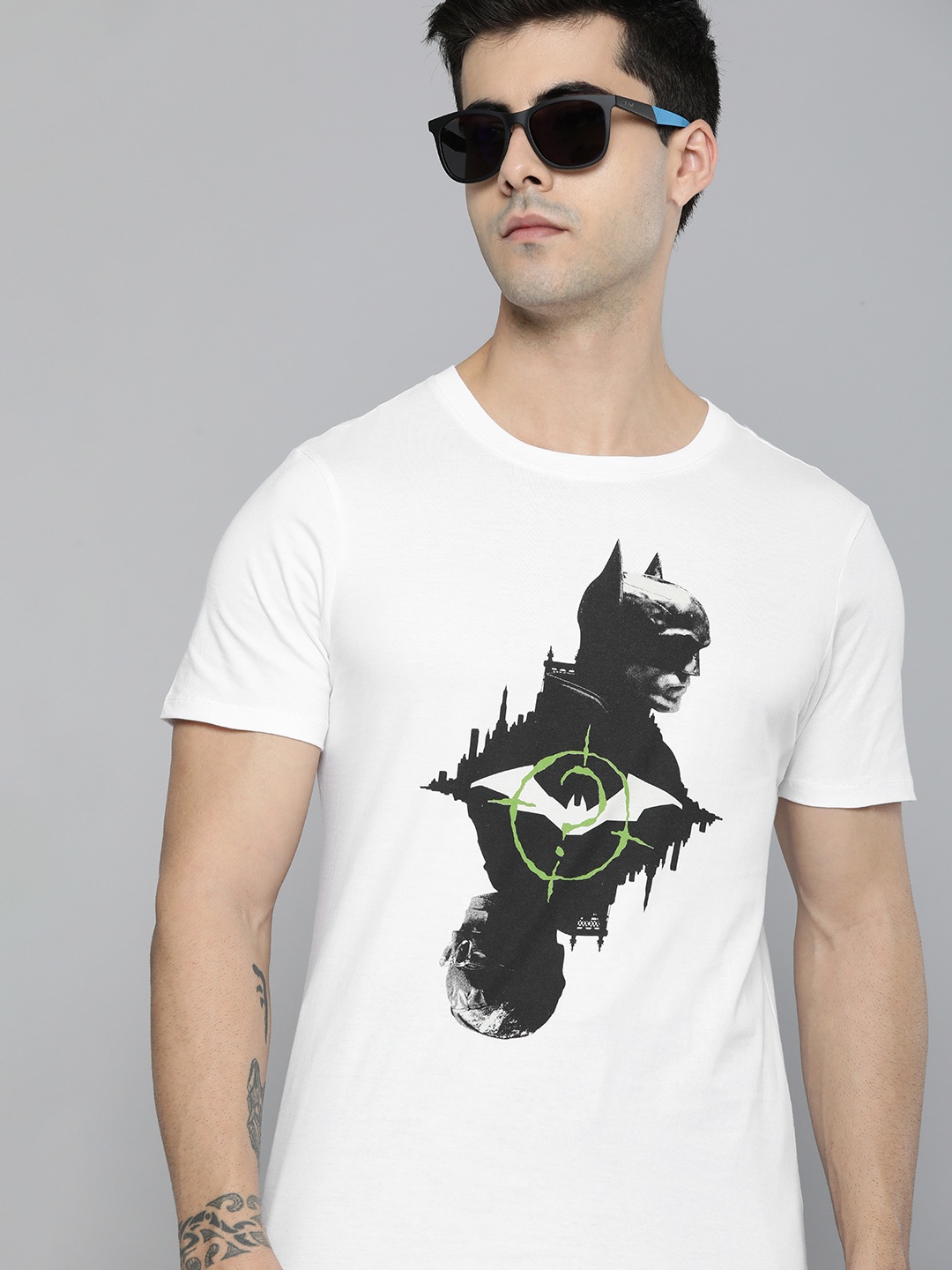 

Kook N Keech Batman Unisex White & Black Batman Printed Pure Cotton T-shirt