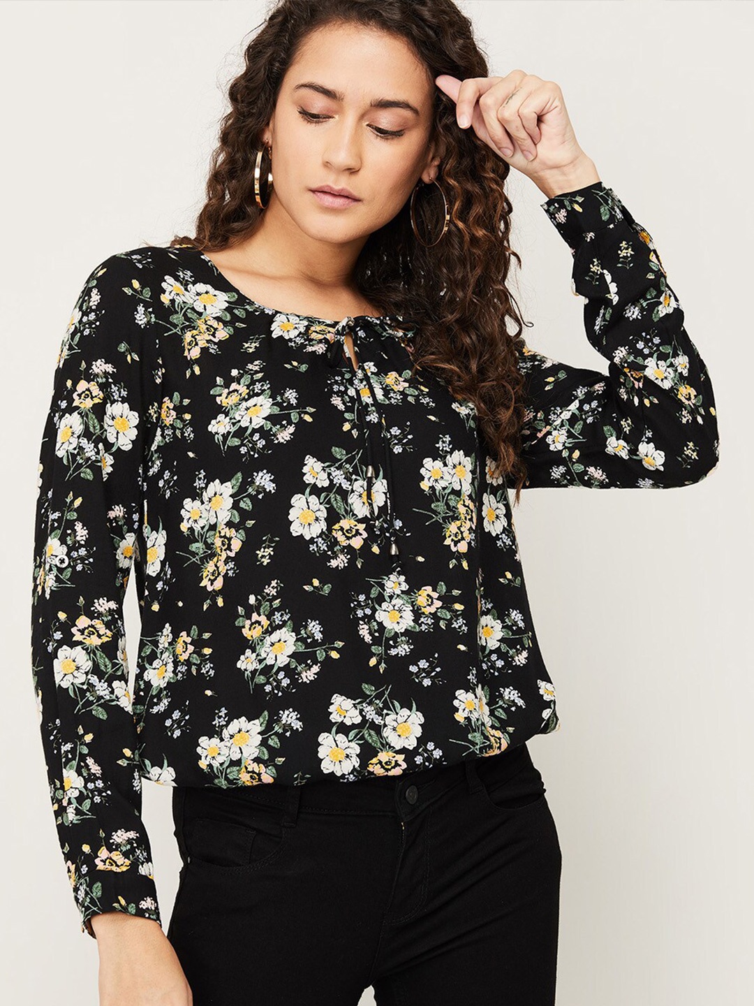 

Fame Forever by Lifestyle Women Black Floral Print Tie-Up Neck Top