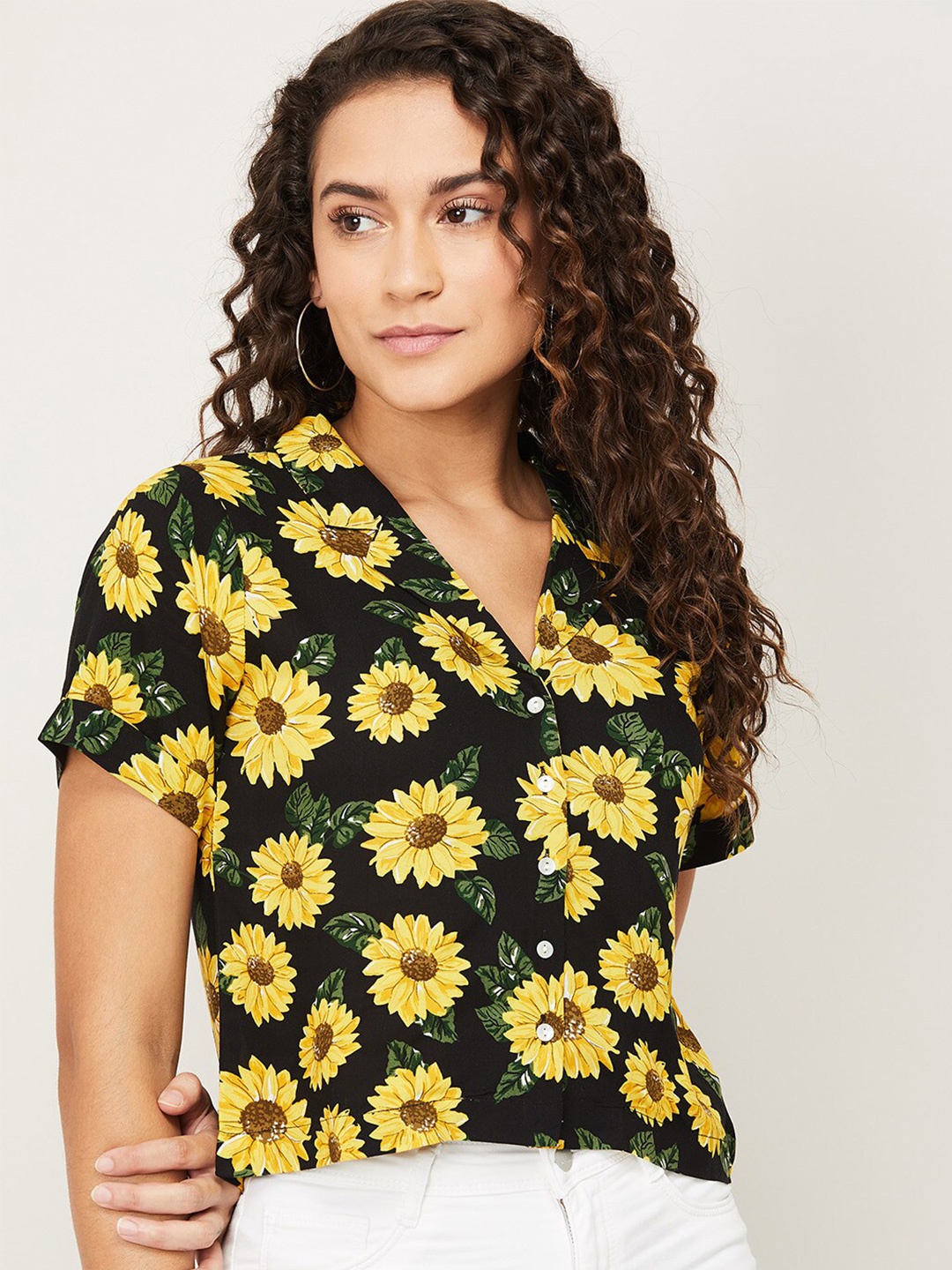 

Ginger by Lifestyle Black & Yellow Floral Print Shirt Style Top