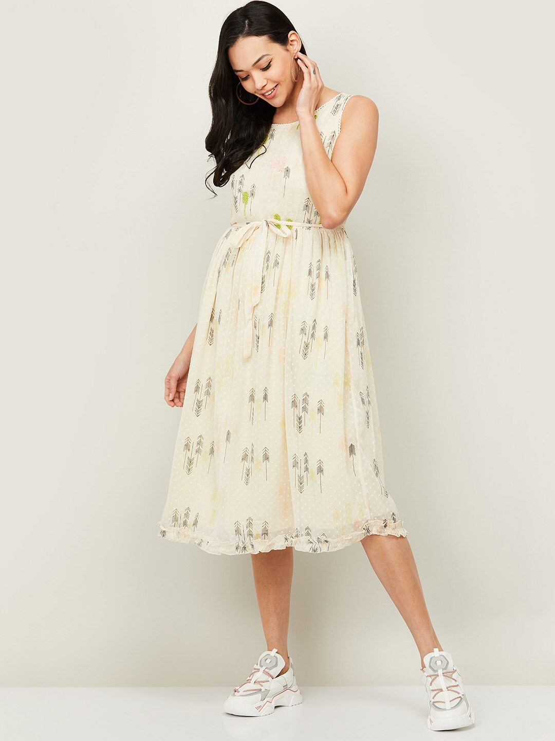 

Colour Me by Melange Off White Floral Empire Midi Dress
